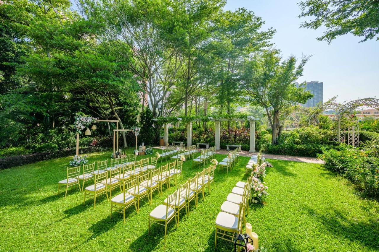 Hong Kong Gold Coast Hotel Eksteriør billede The Garden at Mandarin Oriental, Tokyo