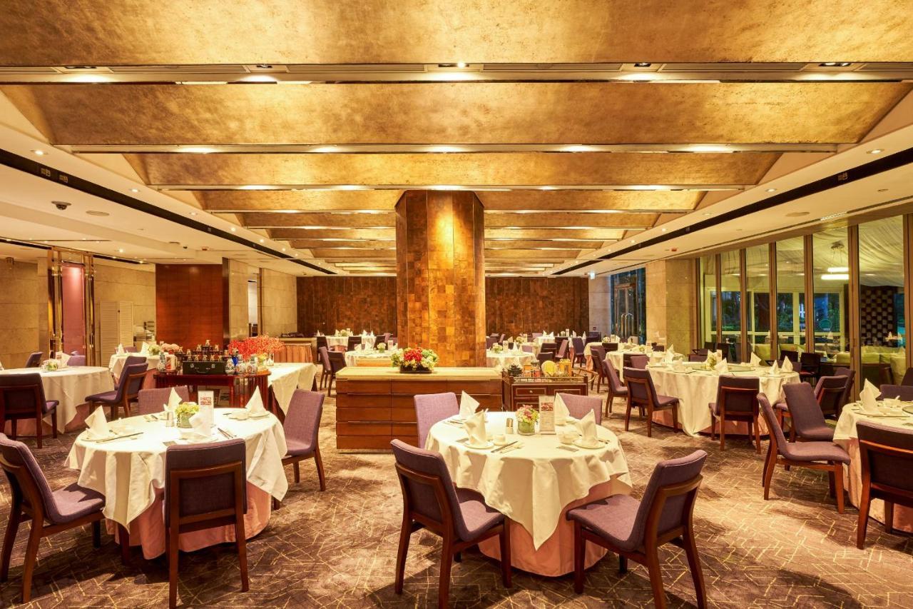 Hong Kong Gold Coast Hotel Eksteriør billede The interior of the restaurant