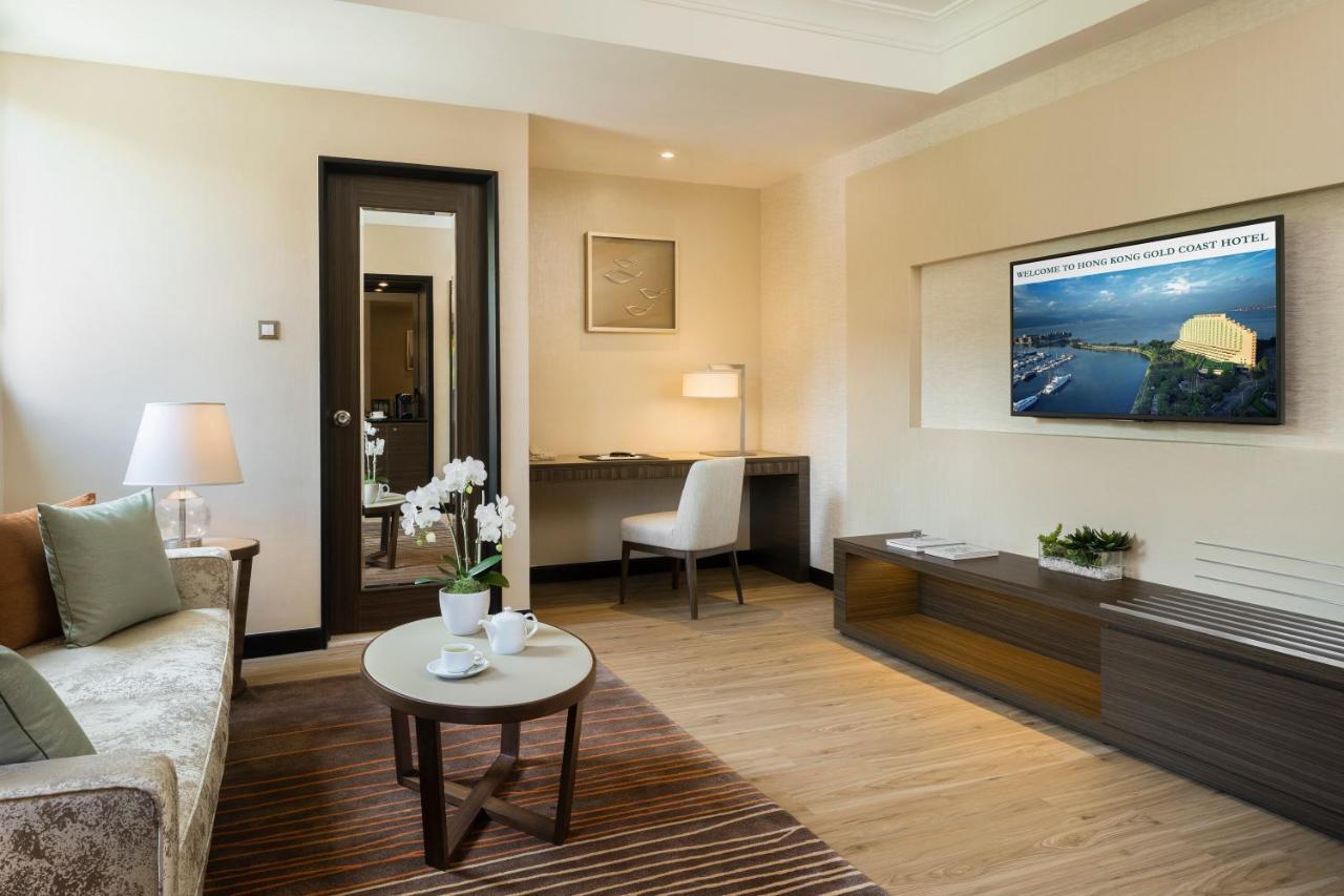 Hong Kong Gold Coast Hotel Eksteriør billede Living room