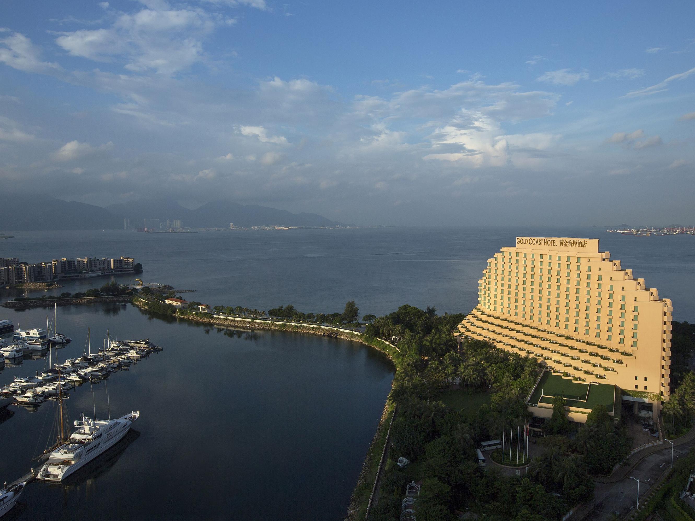 Hong Kong Gold Coast Hotel Eksteriør billede The InterContinental Hong Kong