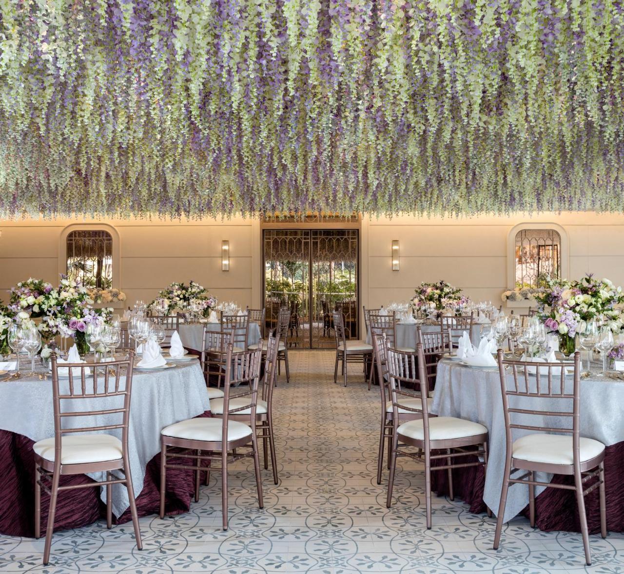 Hong Kong Gold Coast Hotel Eksteriør billede The Wisteria Room